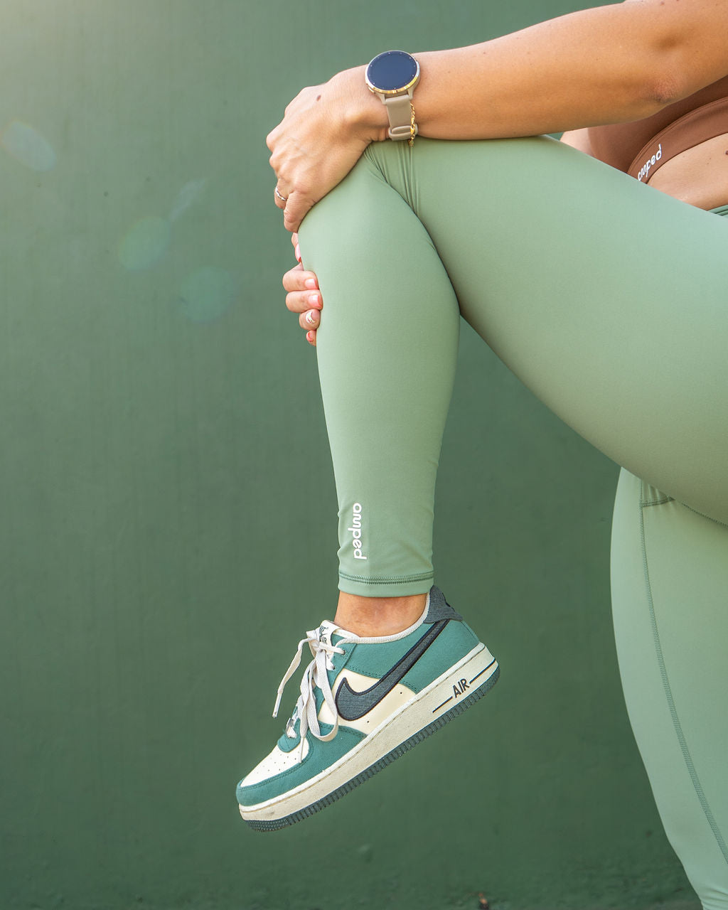 The Flow Performance Tights